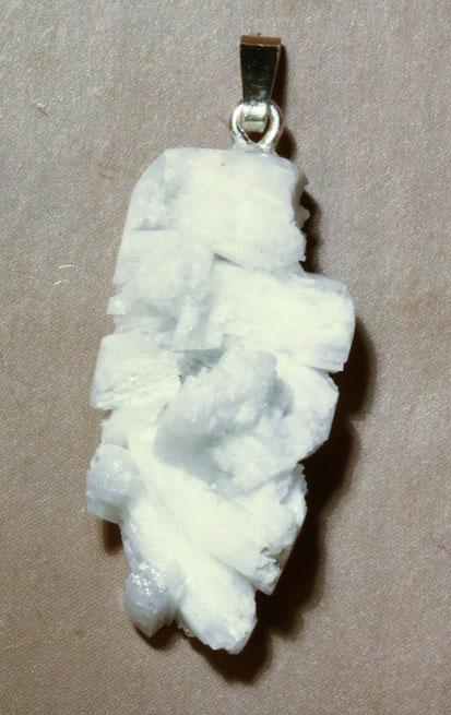 Natrolith-Anhänger, Kristall