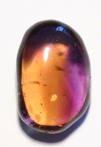 Ametrin-Trommelstein, gebohrt