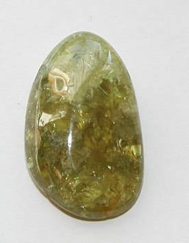 Grossular-Trommelstein, Granat, gebohrt